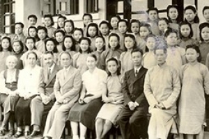 兩位德國(guó)老人70多年前老照片，勾起東莞這家醫(yī)院的集體回憶……